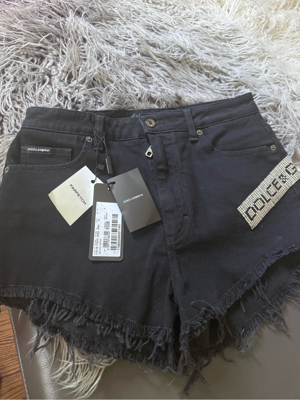Dolce & Gabbana Black Frayed Denim Logo Patch Shorts size 46 eu- 6-8 USA